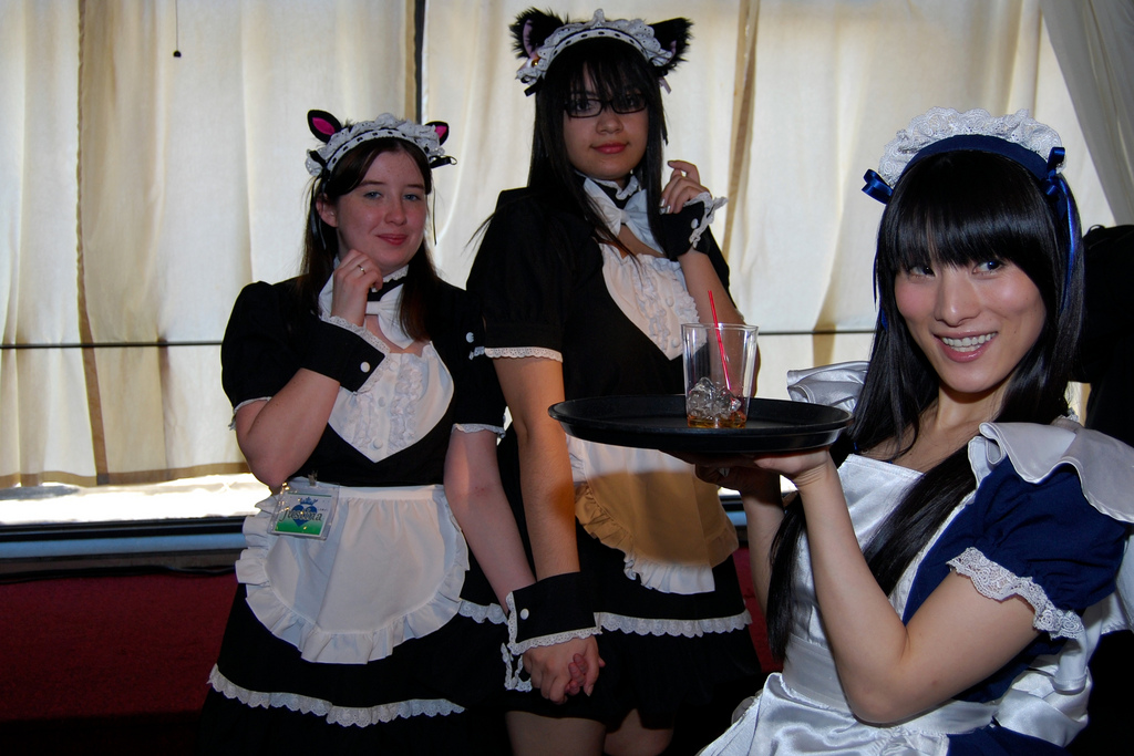 A Review of Reni s Maid Cafe The Convention Fans Blog